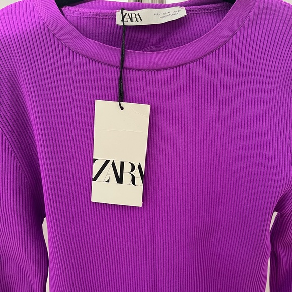 Bright Purple Bodycon Dress with sexy Back cutout - Picture 1 of 5